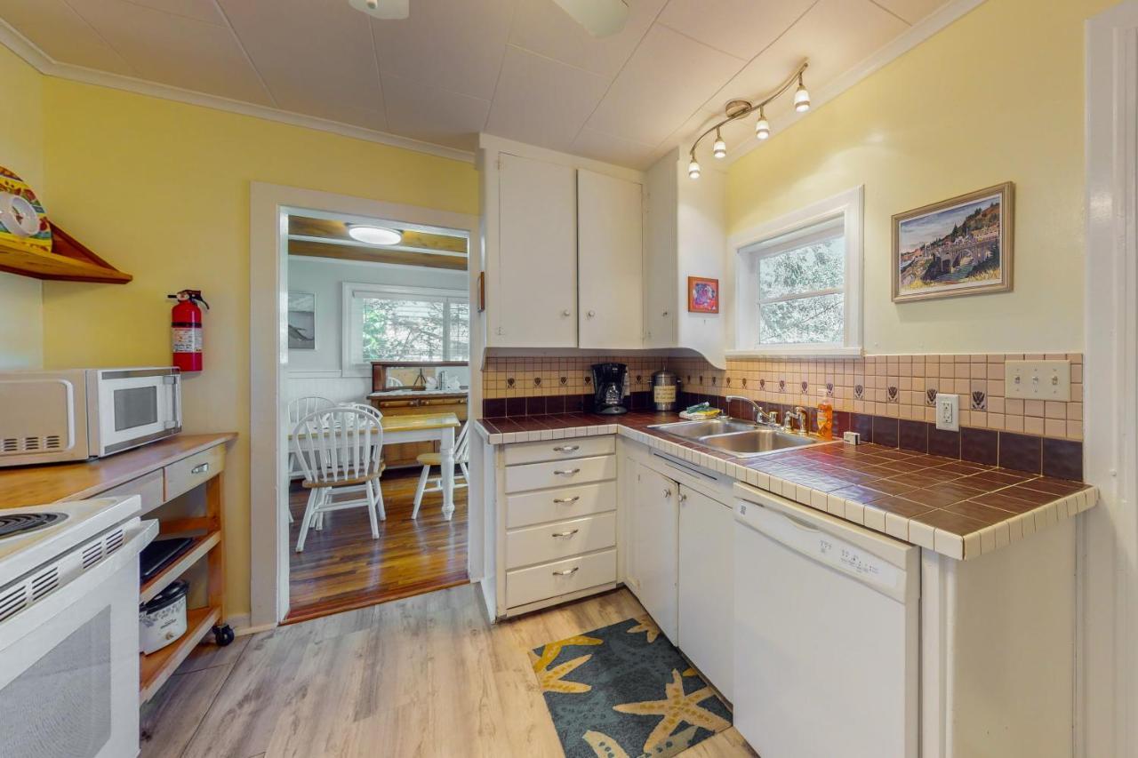 Coastal Breeze Villa Depoe Bay Eksteriør bilde
